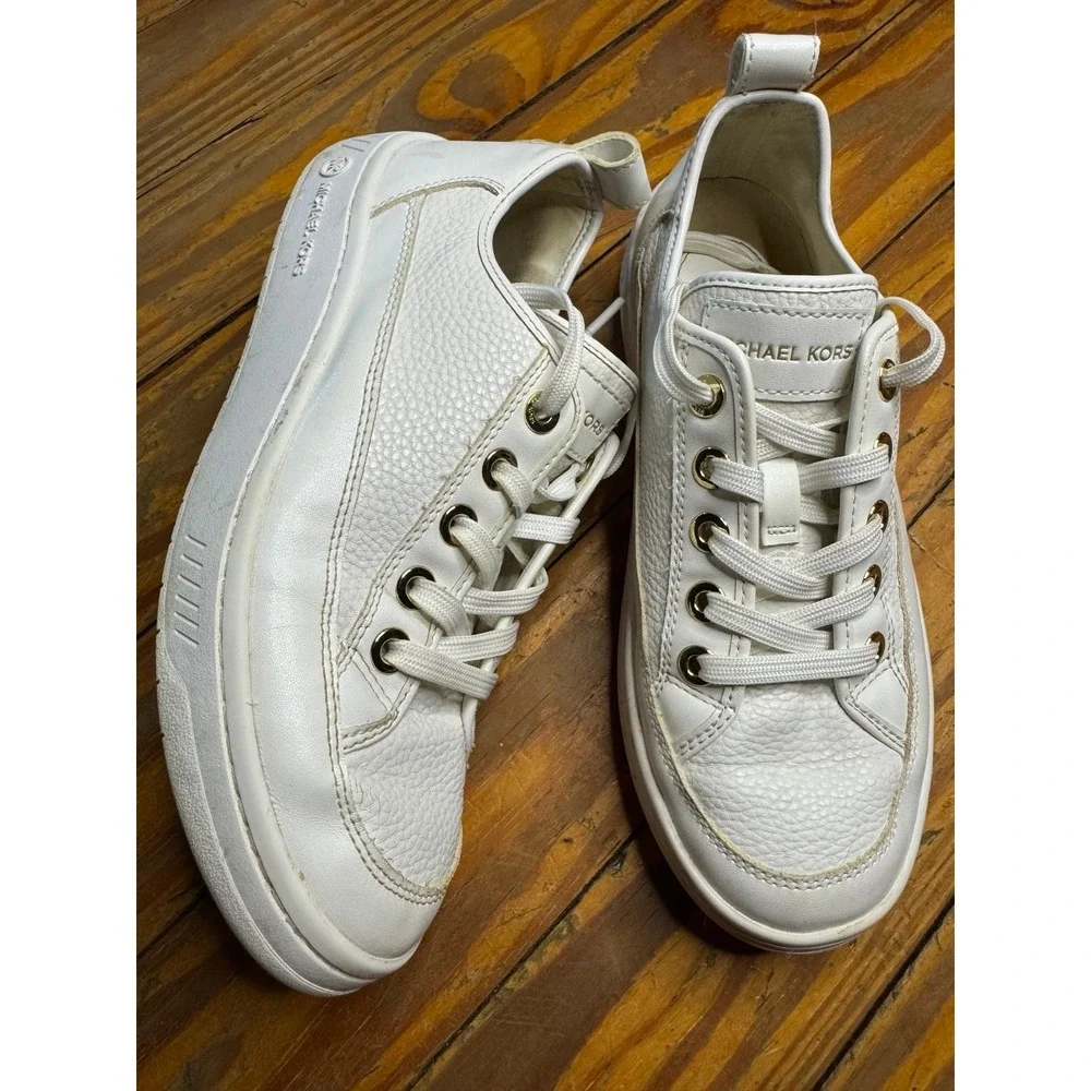 Michael Kors Gold Accents Comfort‎ Sneakers Size 7.5